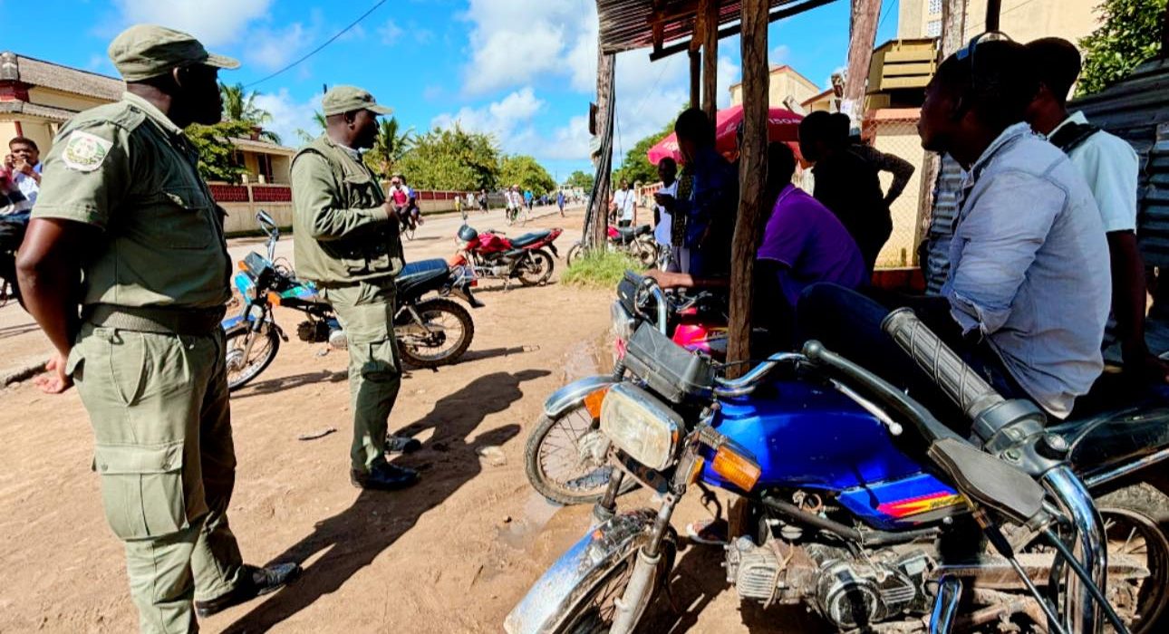 Operadores de Táxi-Moto em Quelimane: Município Apela ao Diálogo para Resolver Diferendo sobre Taxa Anual