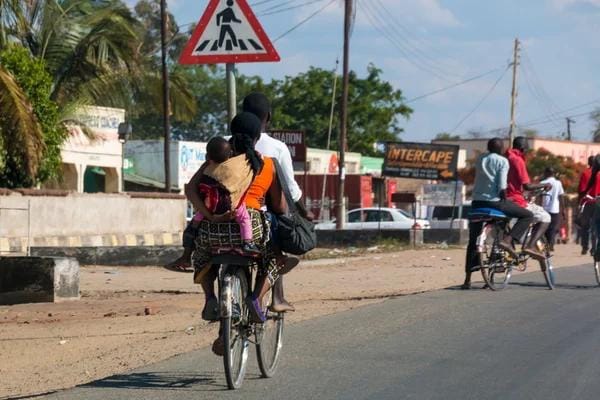 Bicicletas salvam Quelimane da paralisia do combustível